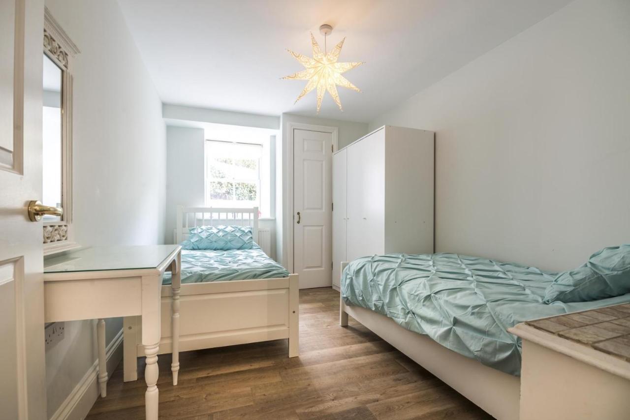 Bryn Y Mor - 2 Bedroom Apartment - Tenby Εξωτερικό φωτογραφία